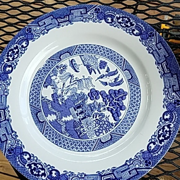 ROYAL CUTHBERTSON - Blue and White Porcelain Dinner Plate - WILLOW - 10 3/4" - Picture 1 of 8